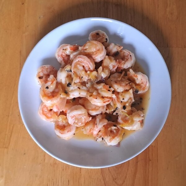 Stir-fried shrimp with garlic